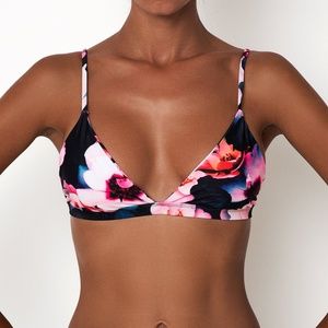 Vaya Island VUES Malibu Floral Bikini Top NWT